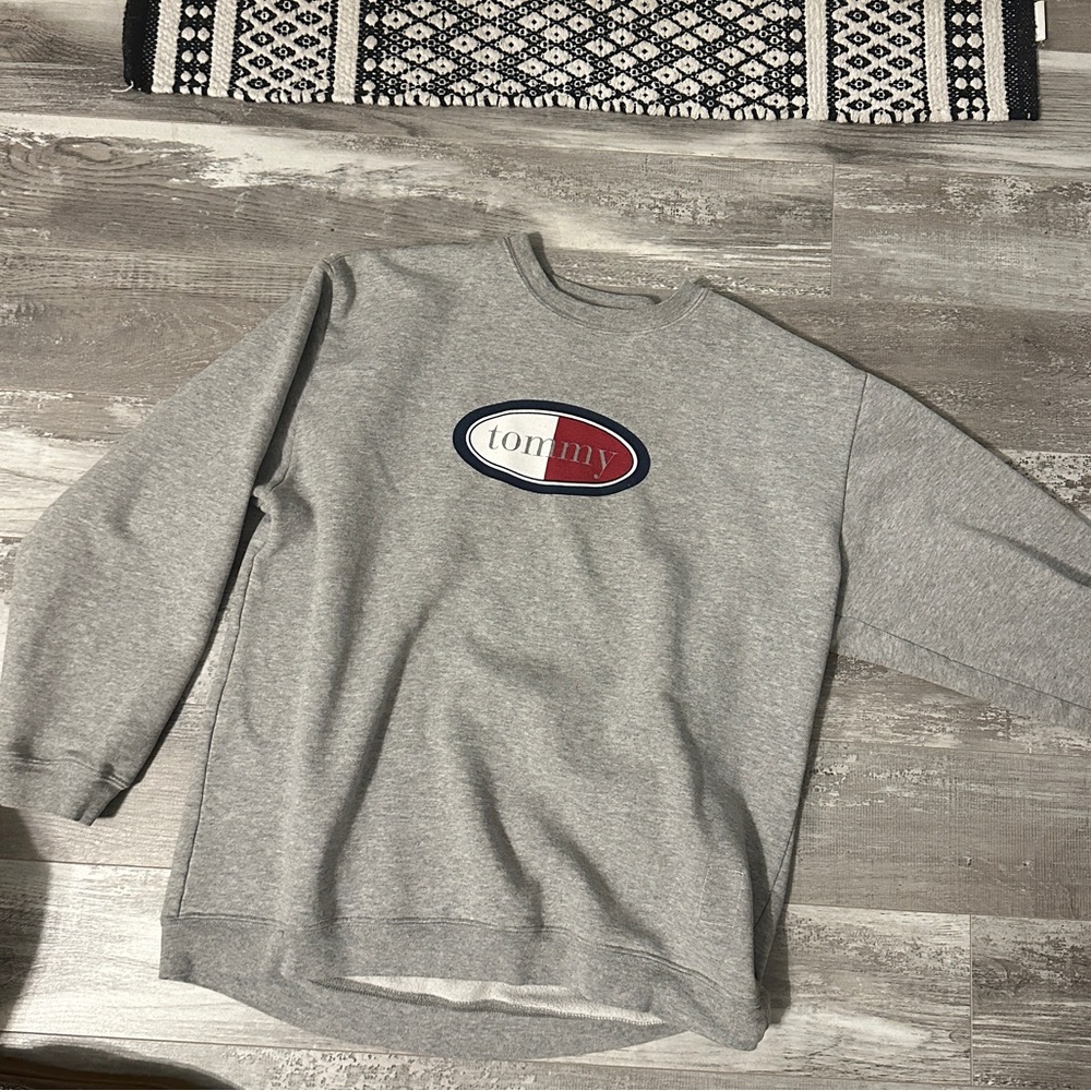 Tommy sweatshirt